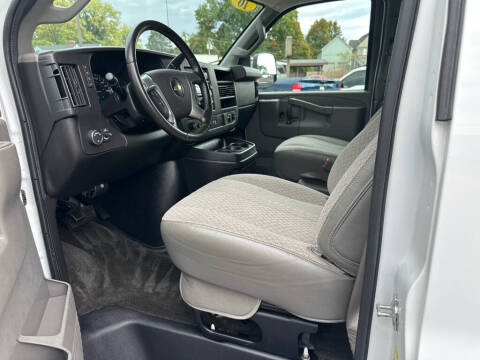 2016 Chevrolet Express LT 3500