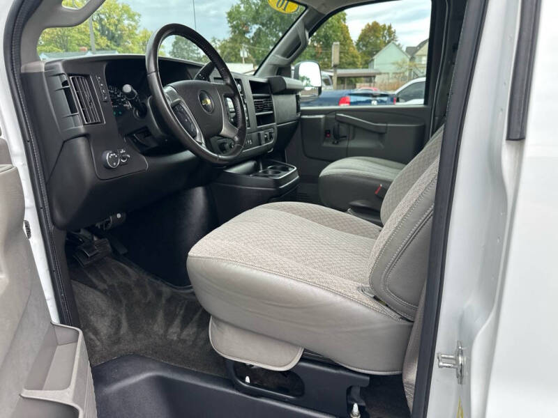 2016 Chevrolet Express LT 3500