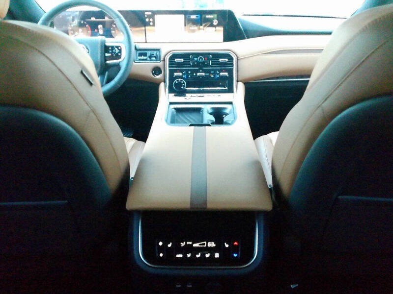 2025 Nissan Armada Platinum Reserve