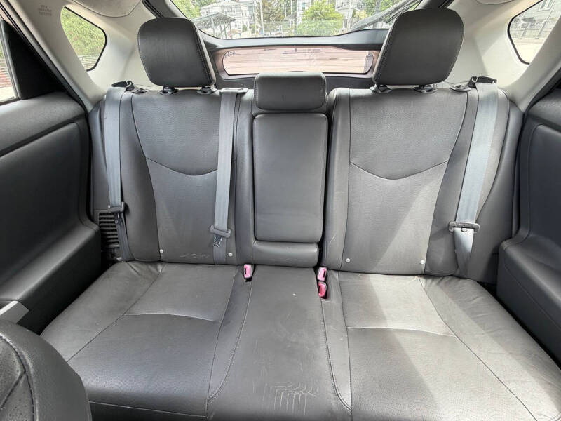 2011 Toyota Prius Four