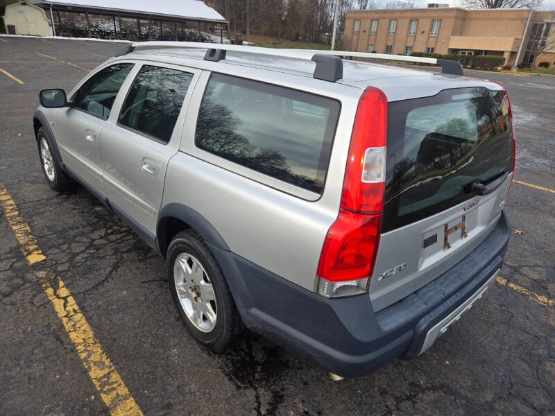 2005 Volvo XC70