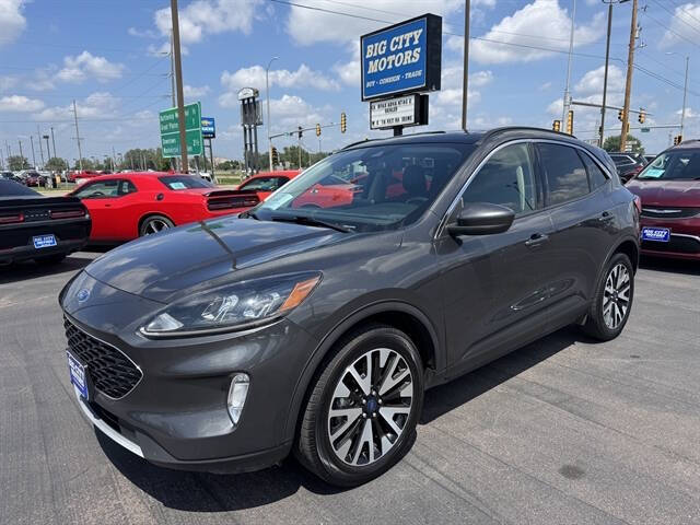 2020 Ford Escape SEL's photo