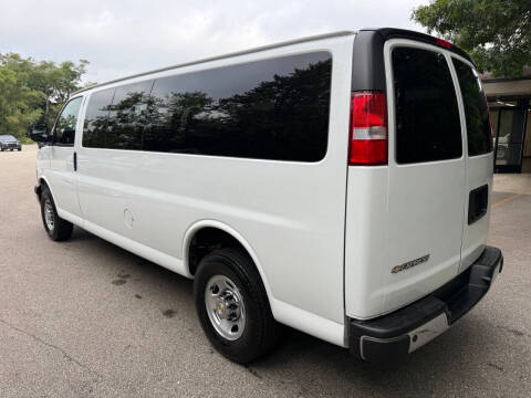 2024 Chevrolet Express LT 3500