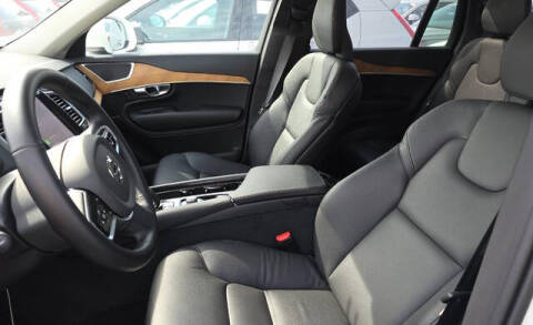 2025 Volvo XC90 B6 Plus Bright Theme 7P