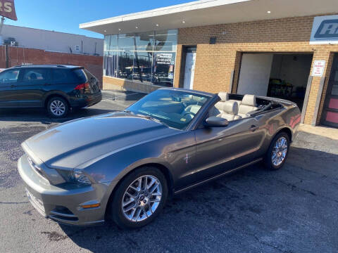 2014 Ford Mustang V6