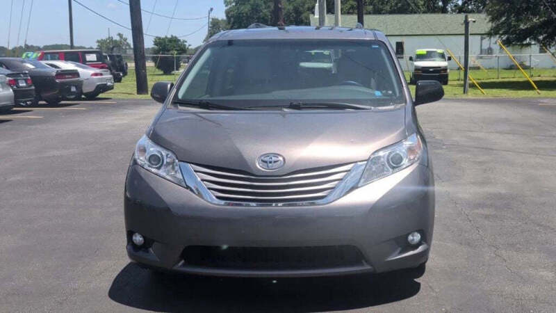 2016 Toyota Sienna
