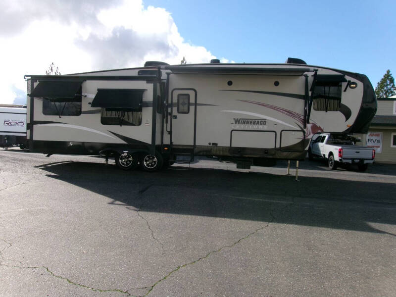 2015 Winnebago Latitude 36rk