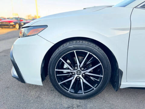 2020 Toyota Camry XSE