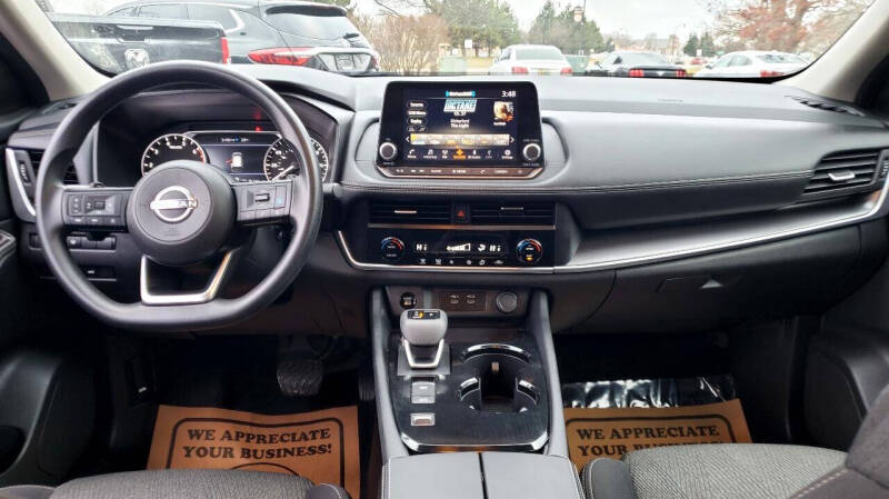 2024 Nissan Rogue SV