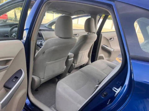 2010 Toyota Prius III