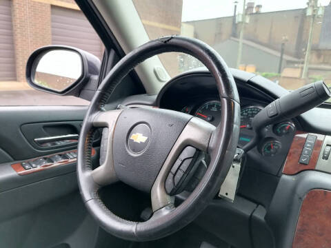 2014 Chevrolet Suburban LT