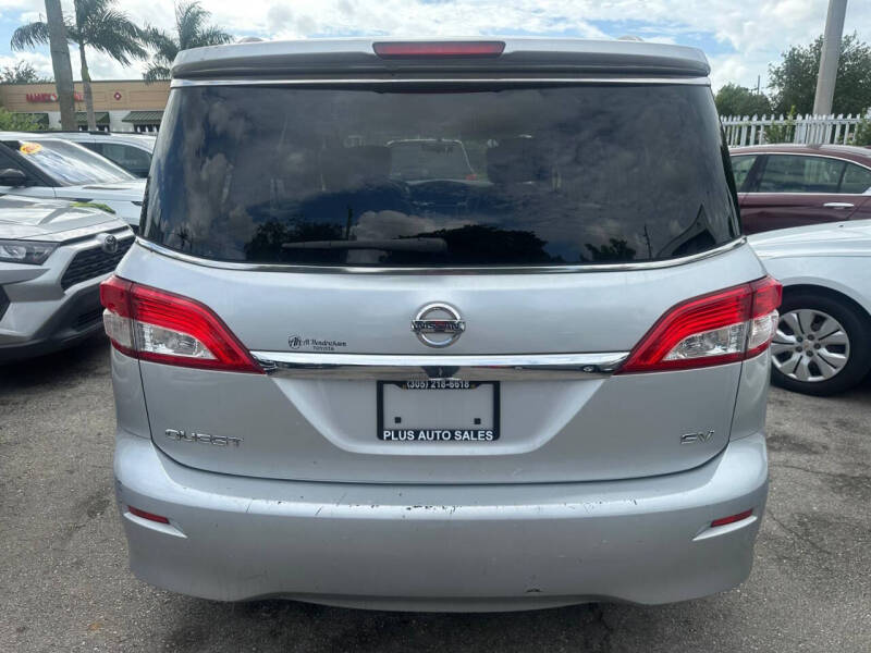 2017 Nissan Quest SV