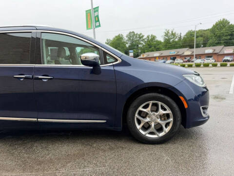 2017 Chrysler Pacifica Limited