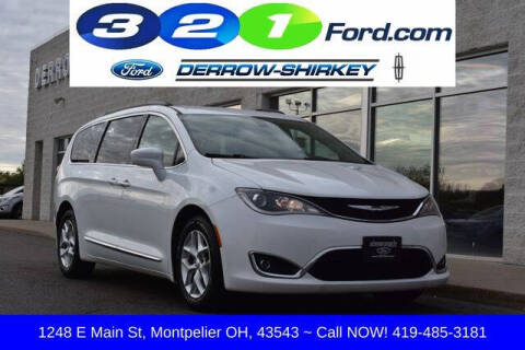 2017 Chrysler Pacifica Touring-L