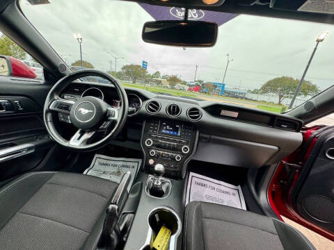 2016 Ford Mustang V6