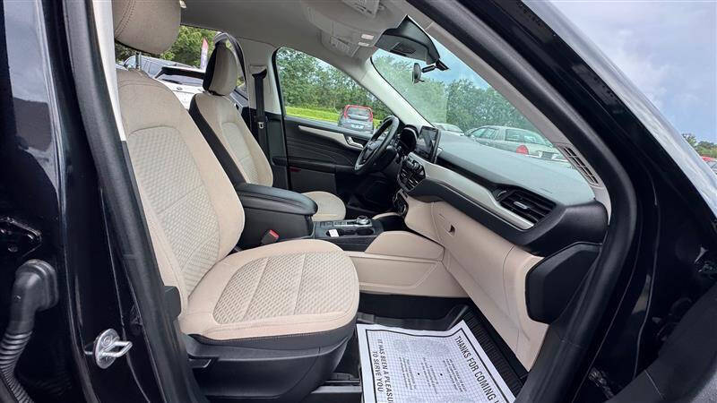 2021 Ford Escape SE