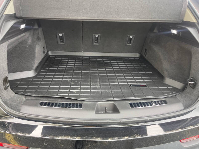 2019 Cadillac XT4 Premium Luxury