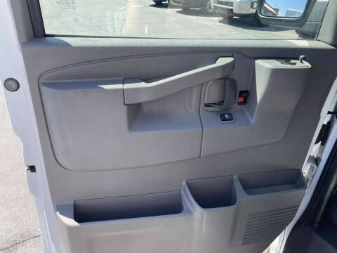 2022 Chevrolet Express 2500