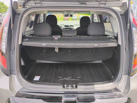 2016 Kia Soul +