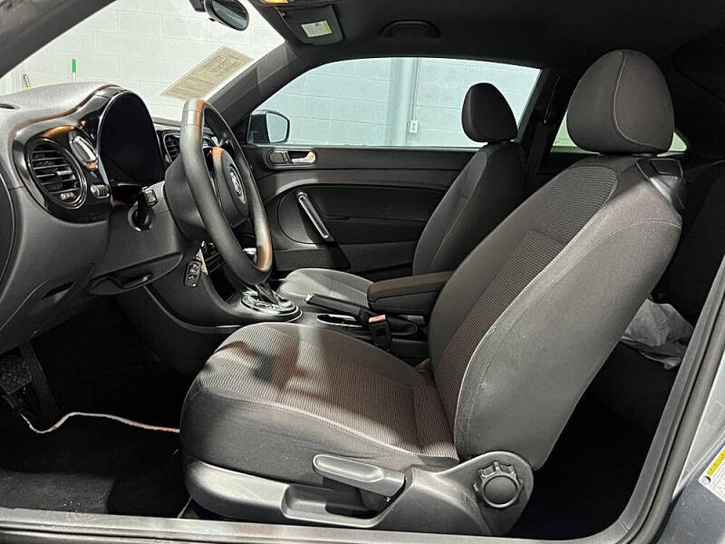 2014 Volkswagen Beetle 2.5L Entry PZEV