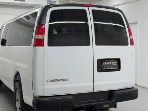 2023 Chevrolet Express LS 3500