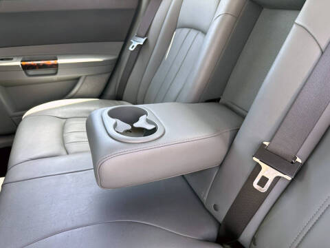 2005 Chrysler 300 C