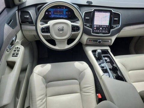2023 Volvo XC90 B5 Plus Bright Theme