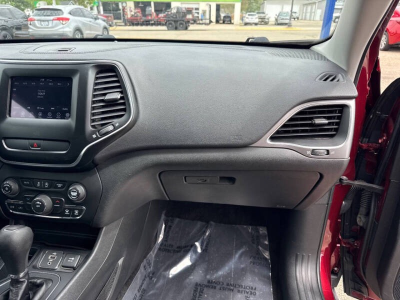 2019 Jeep Cherokee Latitude