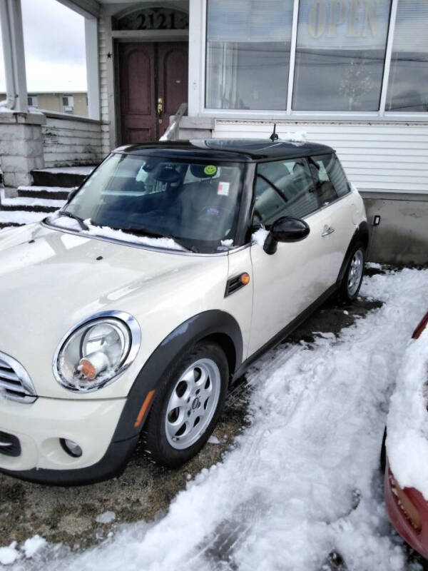 2013 MINI Hardtop for sale at Amigos Auto Sales Inc in Waukegan IL