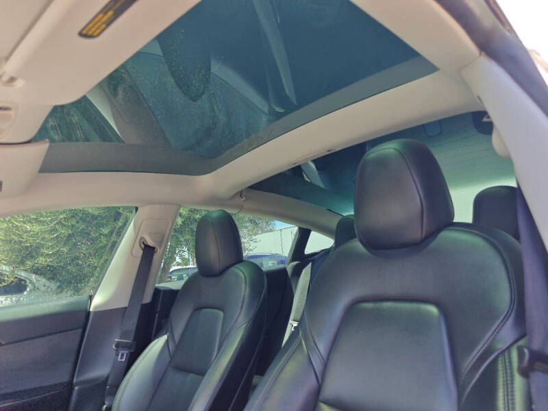 2021 Tesla Model 3 Standard Range Plus