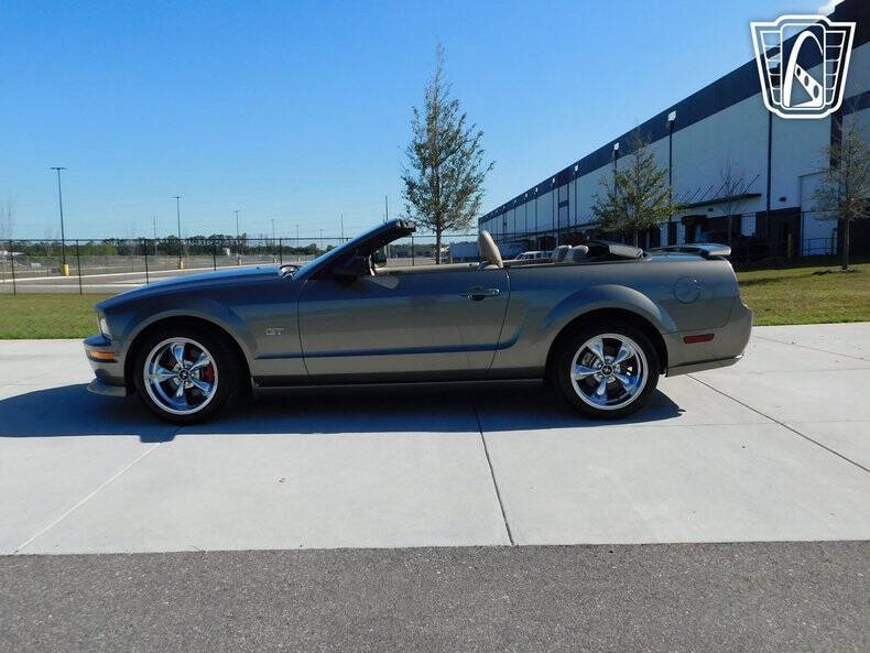 2005 Ford Mustang