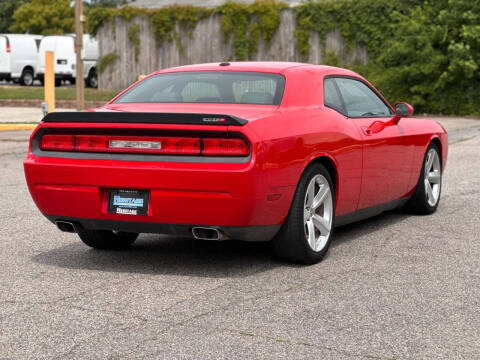 2009 Dodge Challenger SRT8