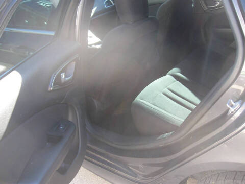 2017 Chrysler 200 LX