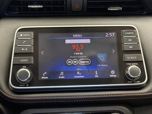 2019 Nissan Kicks SR