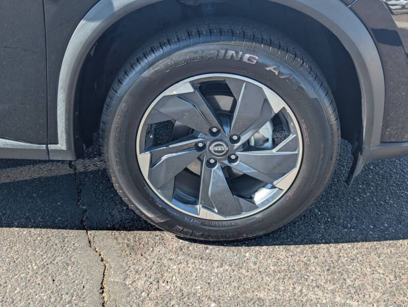 2025 Nissan Rogue SV