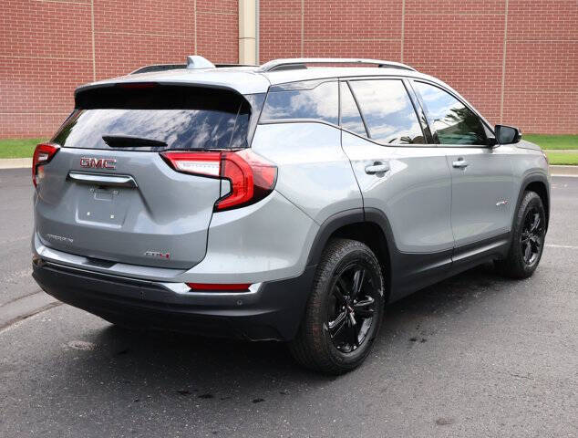 2024 GMC Terrain AT4