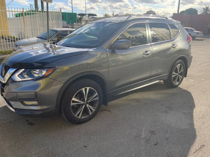 2020 Nissan Rogue SV