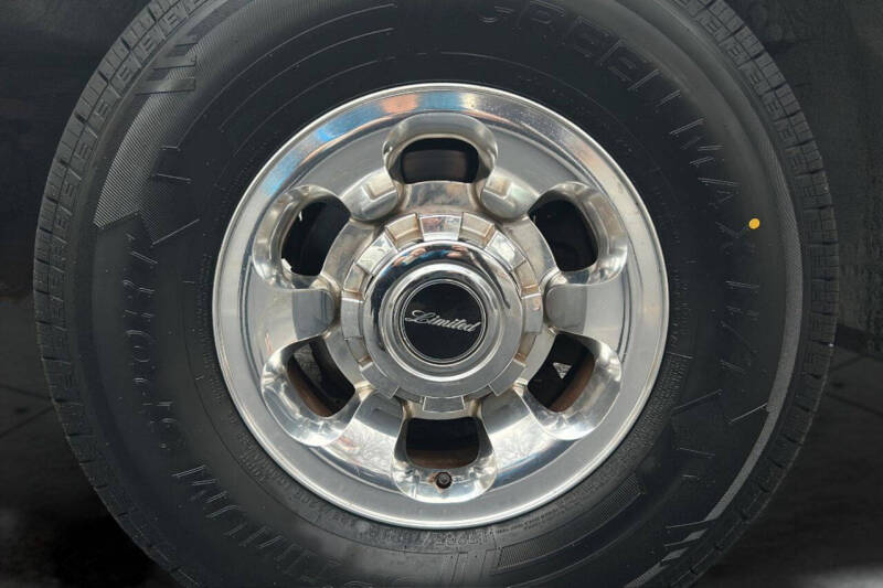 2004 Ford Excursion Limited
