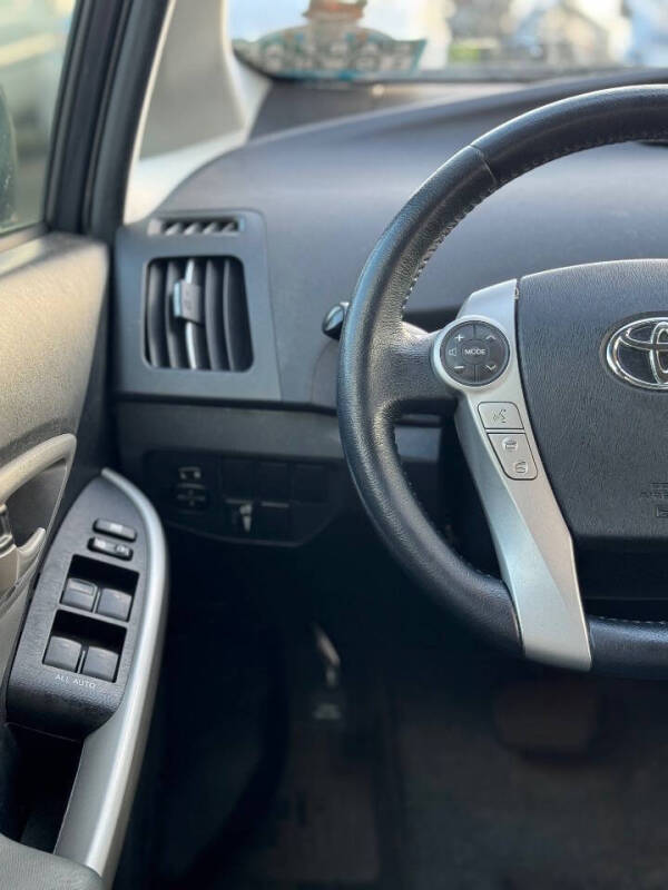 2015 Toyota Prius Four