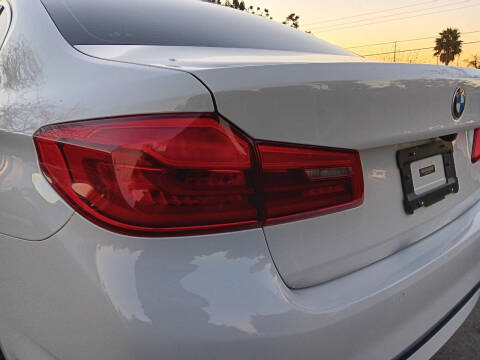 2018 BMW 5 Series 530i