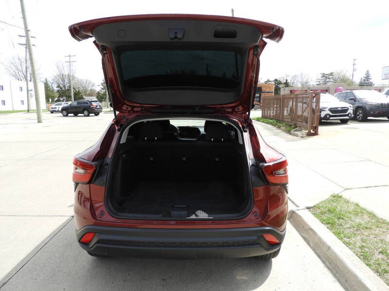 2025 Chevrolet Trax LS