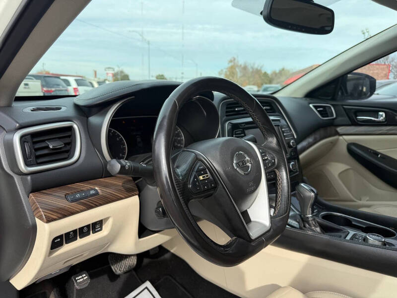 2016 Nissan Maxima Platinum