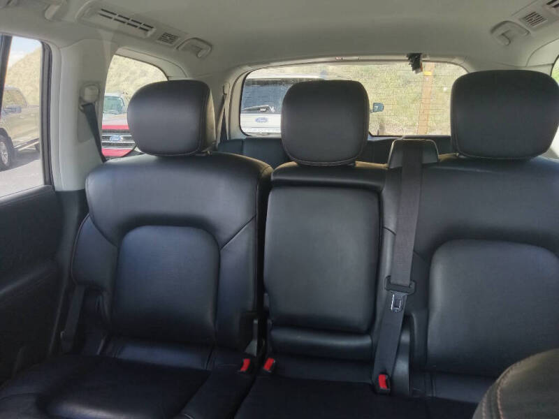 2017 Nissan Armada SV