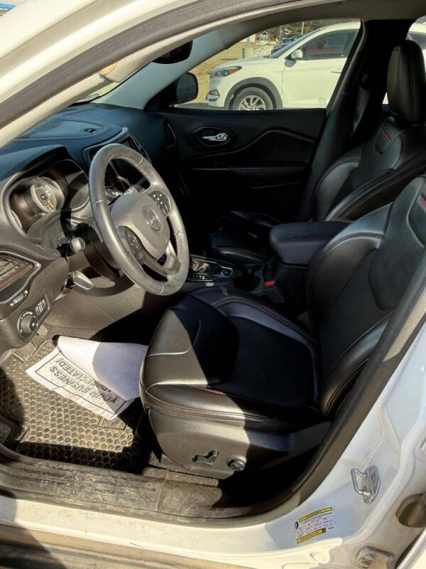 2019 Jeep Cherokee Trailhawk