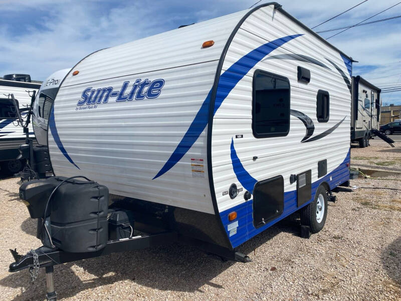 2019 SUNSET PARK & RV SUNLITE 16BH SOLAR PACKAGE for sale at ROGERS RV in Burnet TX