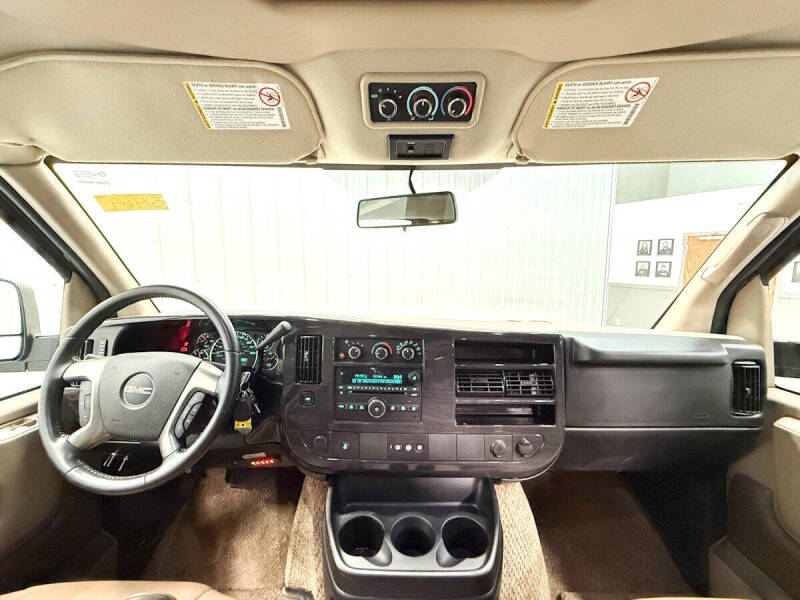 2014 GMC Savana