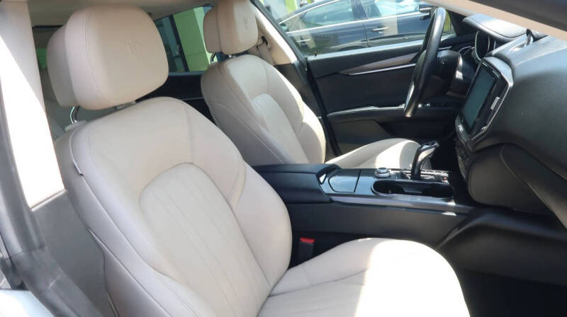 2020 Maserati Ghibli