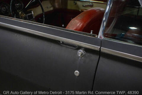 1961 Ford Thunderbird