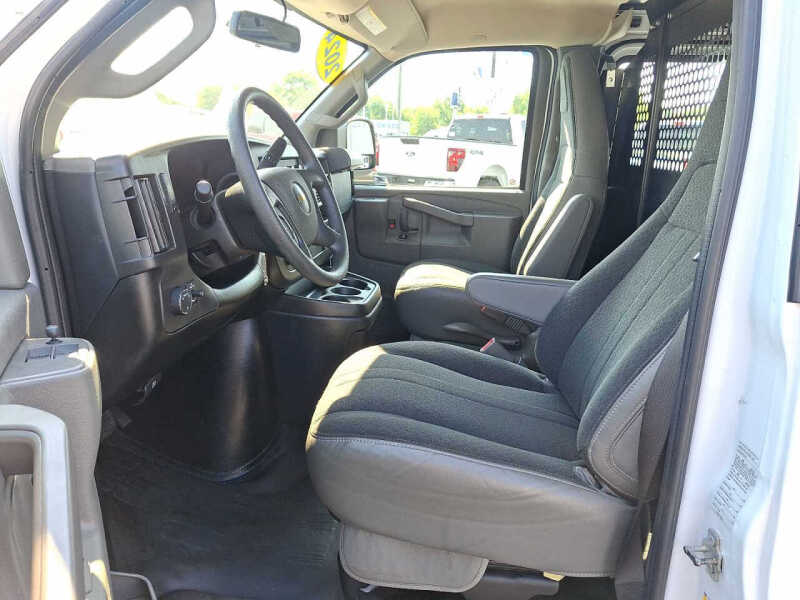 2024 Chevrolet Express 2500