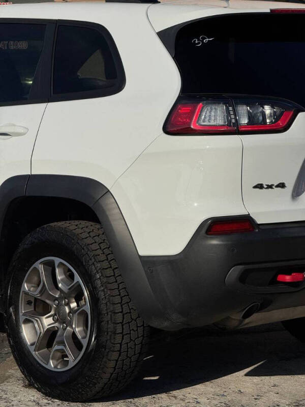 2022 Jeep Cherokee Trailhawk